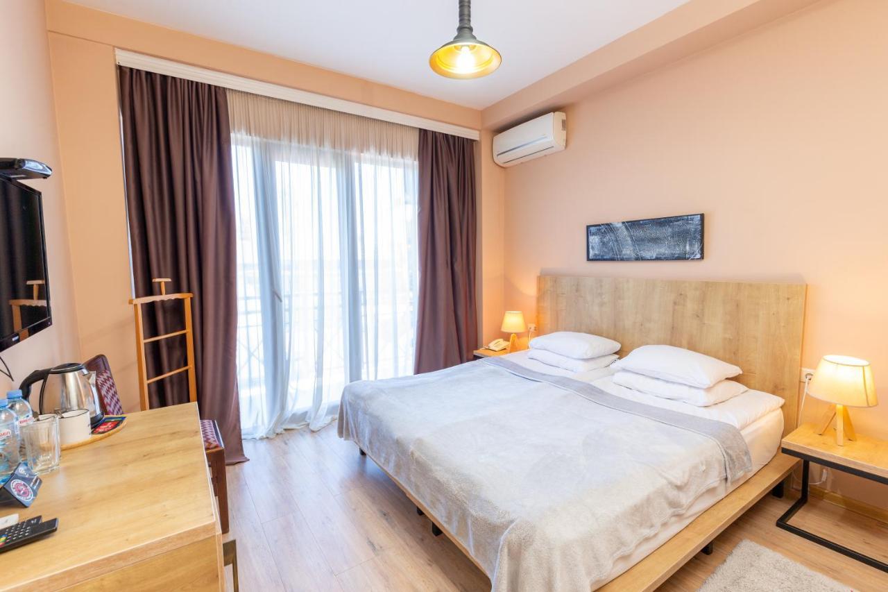 N16 Hotel